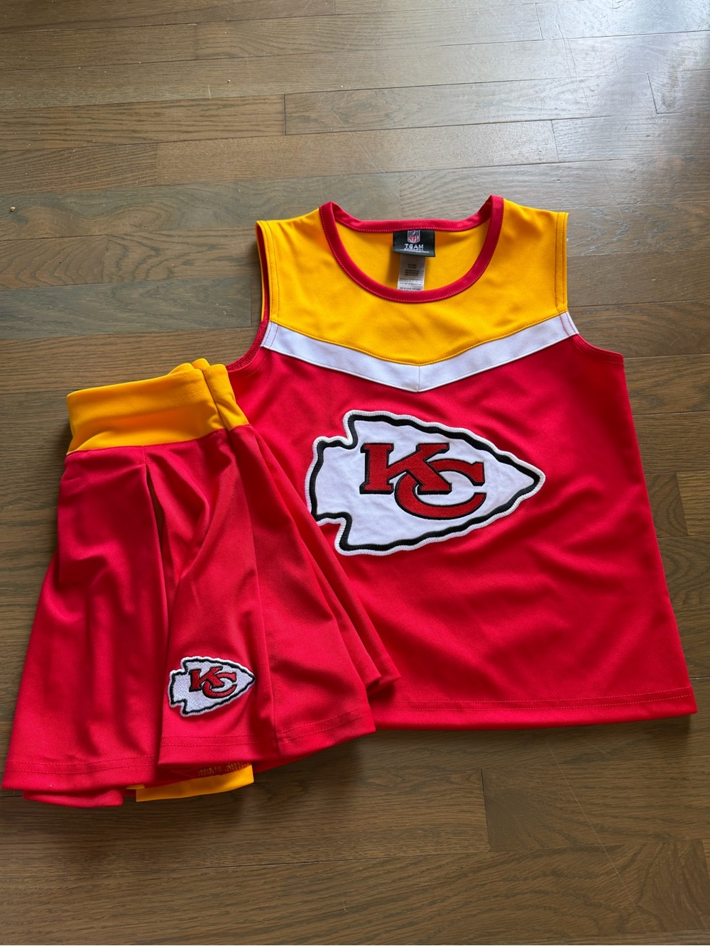NFL Girls Red & Gold Kansas City Chiefs Tank Top and Skirt Set size Medium 10-12